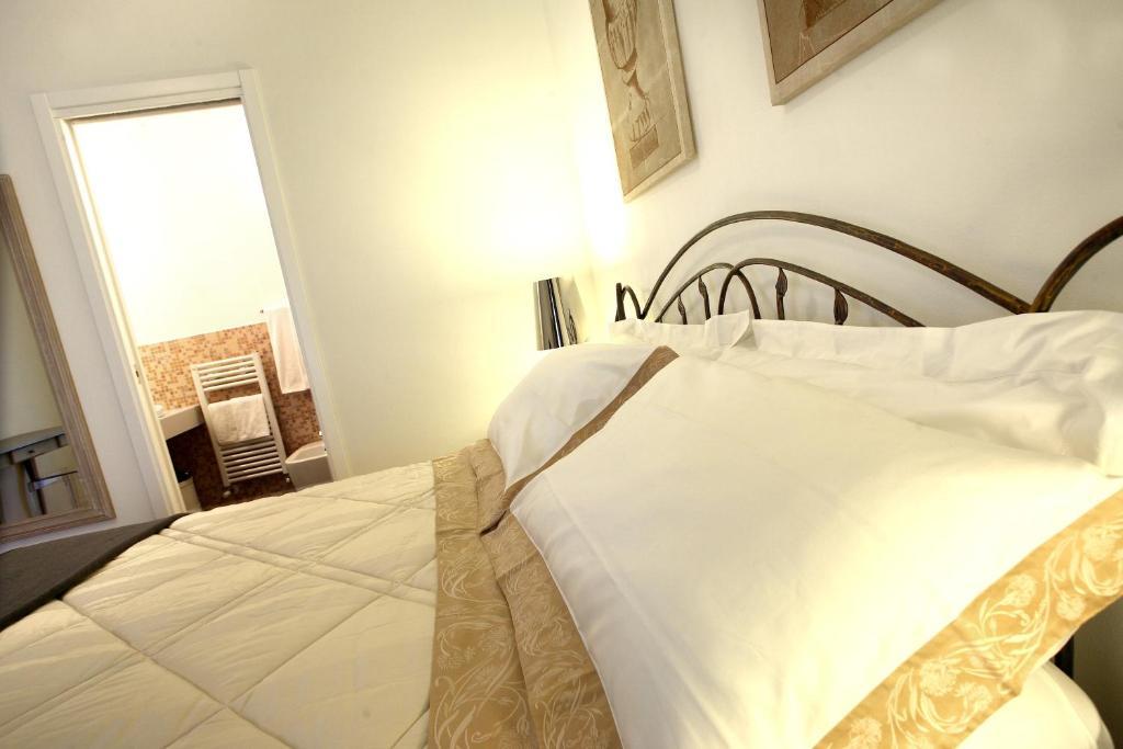 R&B Santo Stefano Bed and Breakfast Bologna Værelse billede